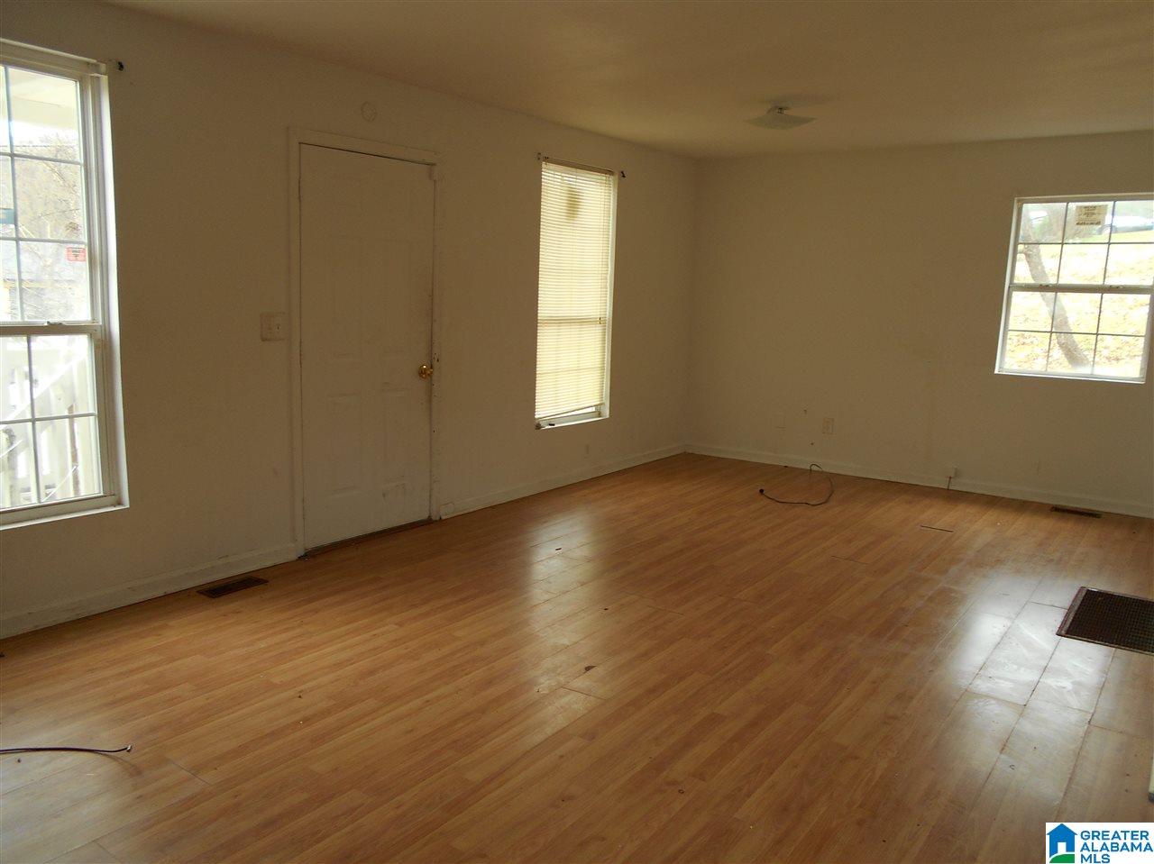 1804 13th Street Southwest Birmingham, AL 35211 - Photo 4 of 16