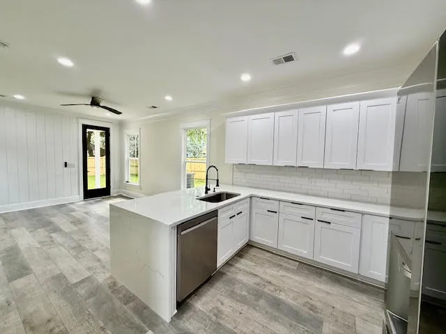 $433,000 | 2005 Bolton Street, North Charleston, SC 29406