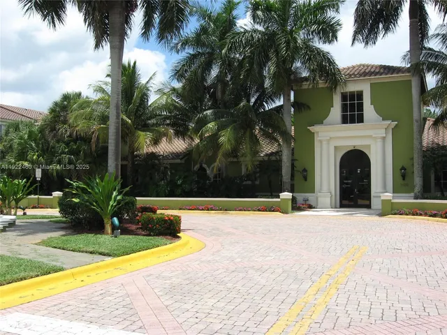 $2,300 | Miramar, Miramar, FL 33025