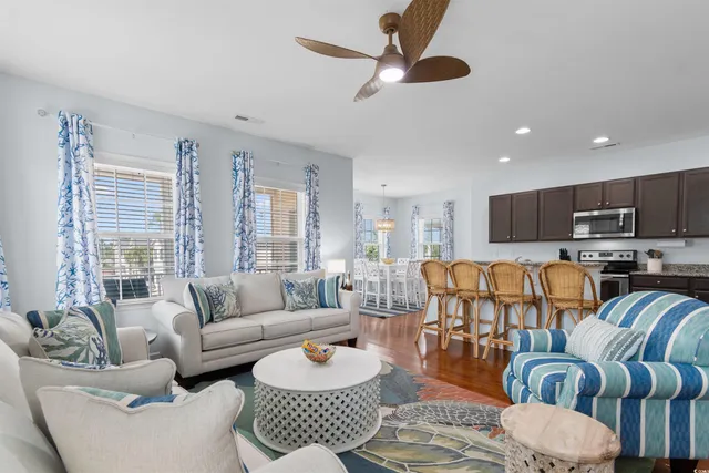 $1,700 | 911 Ocean Pines Court, North Myrtle Beach, SC 29582