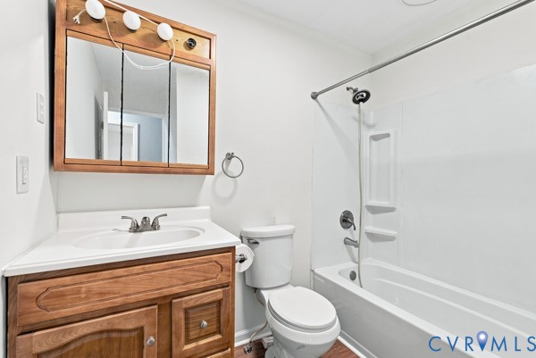 865 Sulphur Spring Road Prospect, VA 23960 - Photo 21 of 40 Bathroom featuring a wood-finish vanity with an in