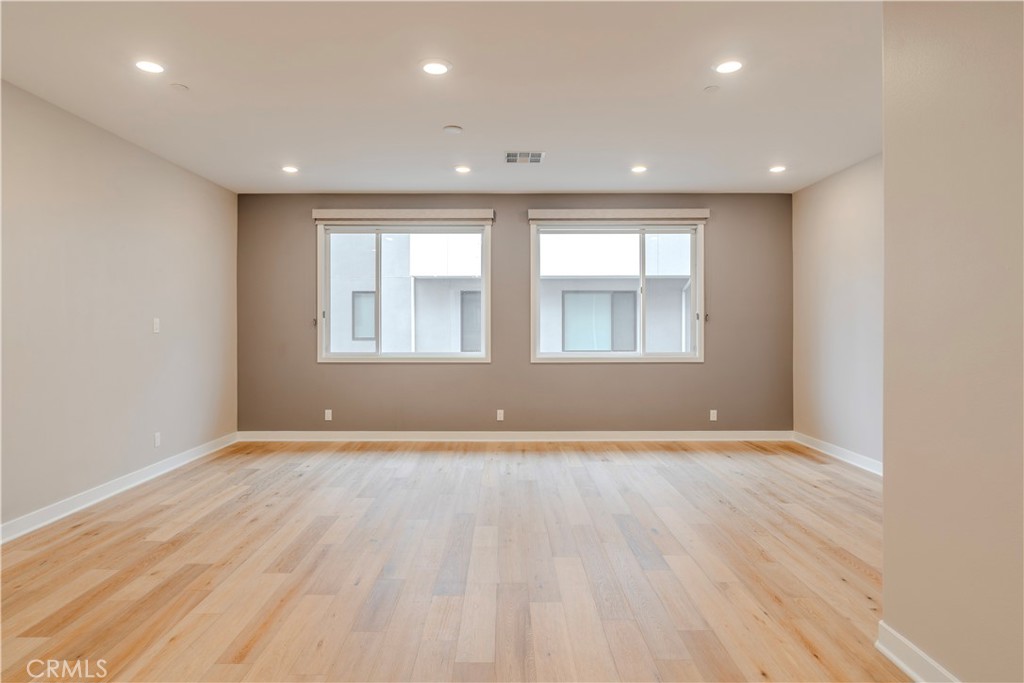 333 Lodestar Tustin, CA 92782 - Photo 14 of 54