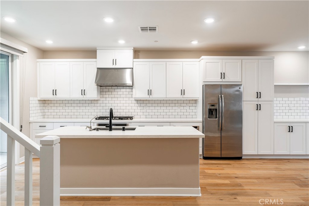 333 Lodestar Tustin, CA 92782 - Photo 7 of 54