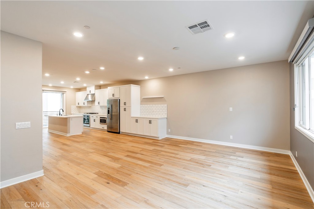 333 Lodestar Tustin, CA 92782 - Photo 9 of 54