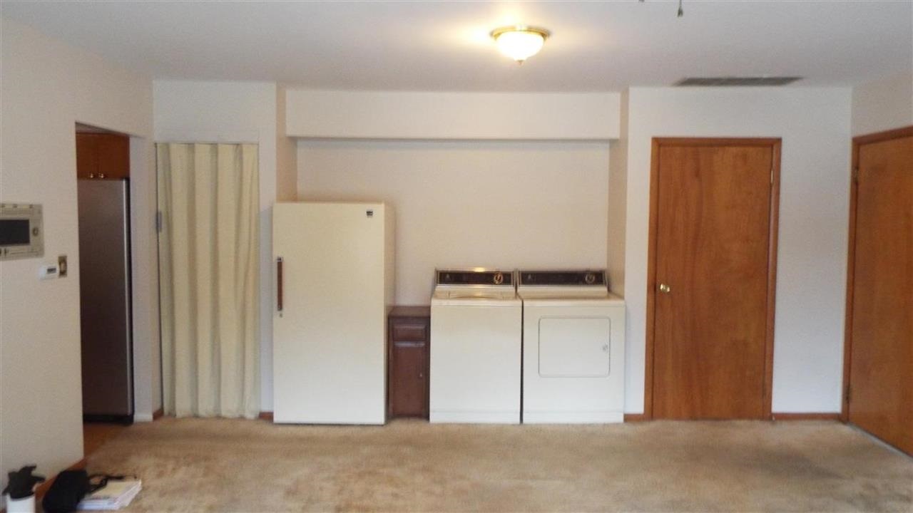 435 East Mill Road Evansville, IN 47711 - Photo 18 of 30 Gallery Image 18