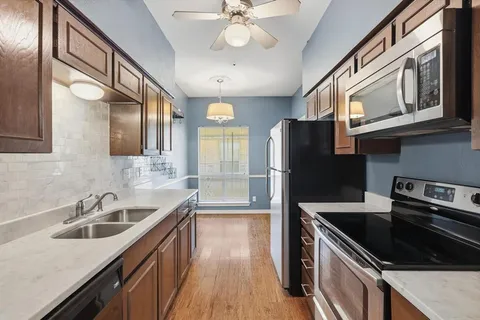 $199,000 | 4320 Bellaire Drive South, Unit 240W, Fort Worth, TX 76109