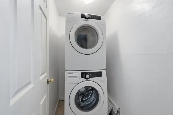 $225,000 | 4320 Bellaire Drive South, Unit 240W, Fort Worth, TX 76109