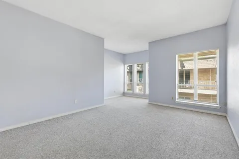 $199,000 | 4320 Bellaire Drive South, Unit 240W, Fort Worth, TX 76109