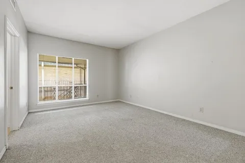 $199,000 | 4320 Bellaire Drive South, Unit 240W, Fort Worth, TX 76109