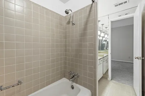 $199,000 | 4320 Bellaire Drive South, Unit 240W, Fort Worth, TX 76109