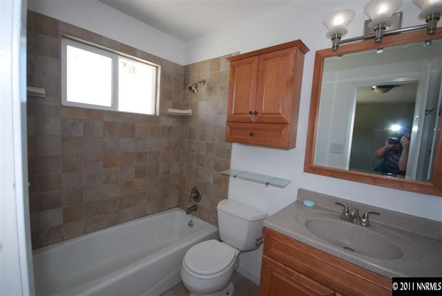 11845 Deodar Way Reno, NV 89506 - Photo 8 of 13 Photo 8