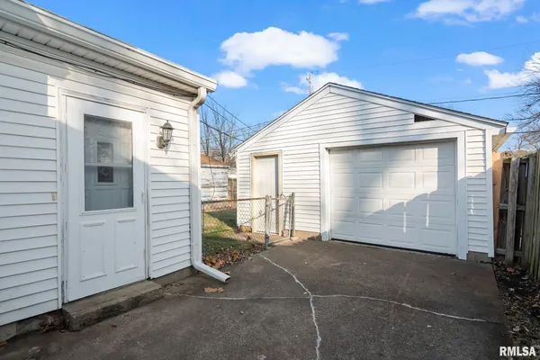 $98,900 | 3416 South Lincoln Avenue, Springfield, IL 62704