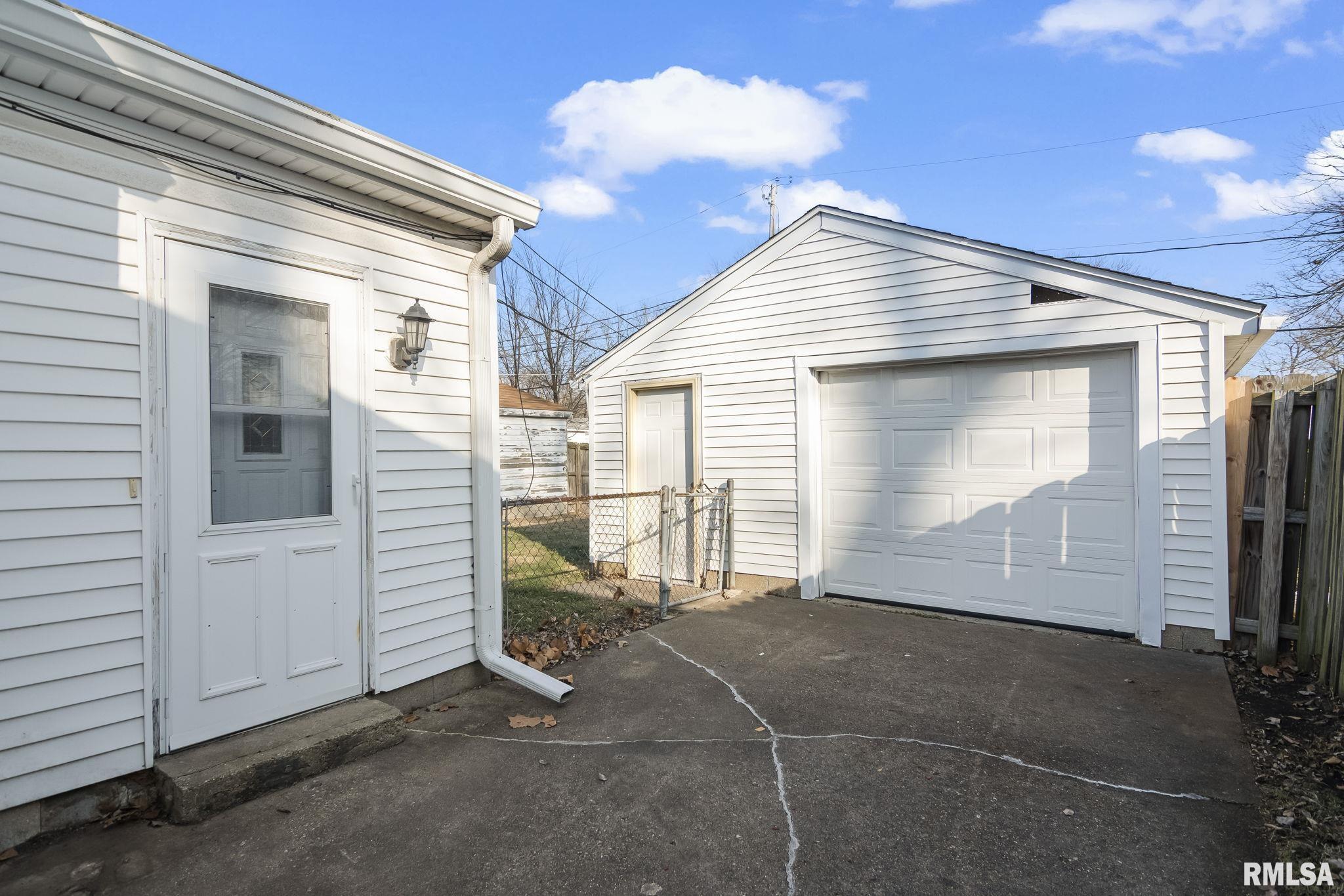 3416 South Lincoln Avenue Springfield, IL 62704 - Photo 29 of 32