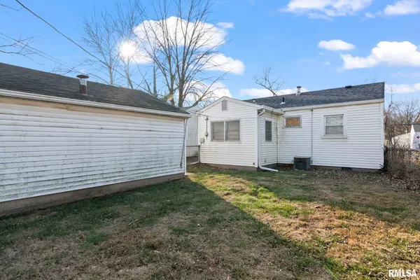 $98,900 | 3416 South Lincoln Avenue, Springfield, IL 62704