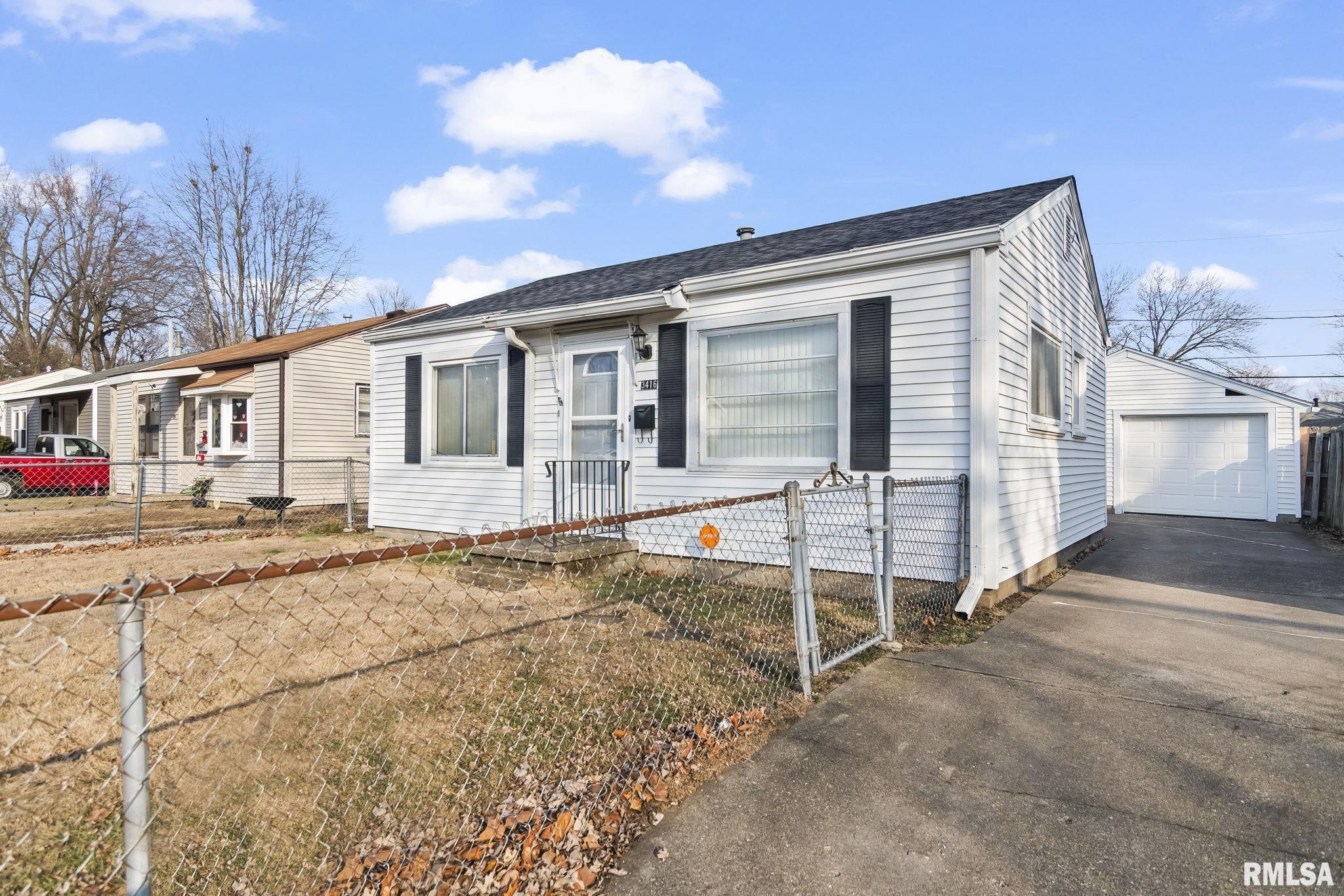 3416 South Lincoln Avenue Springfield, IL 62704 - Photo 4 of 32