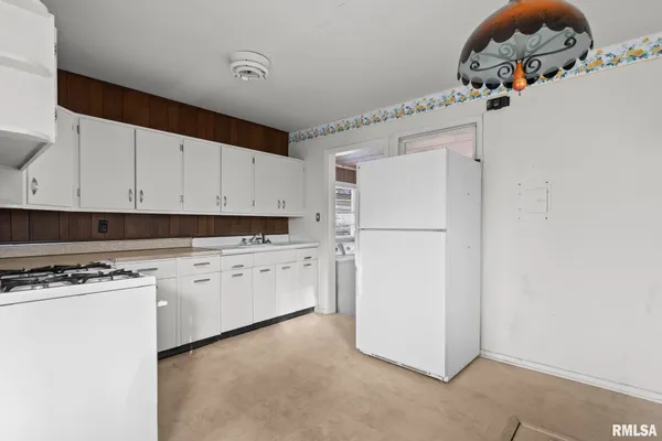 $98,900 | 3416 South Lincoln Avenue, Springfield, IL 62704