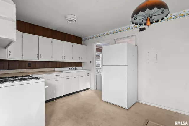 $98,900 | 3416 South Lincoln Avenue, Springfield, IL 62704