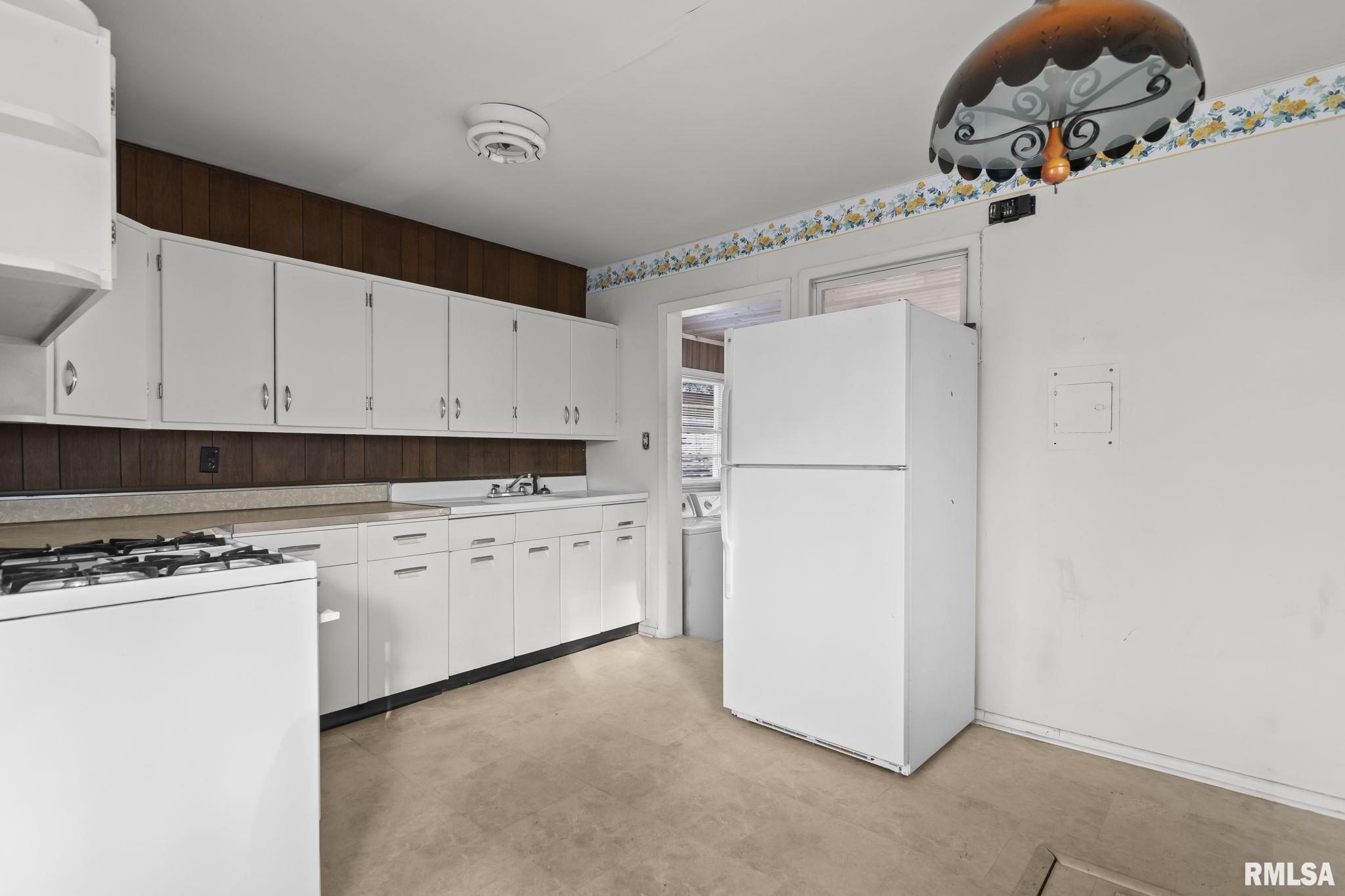 3416 South Lincoln Avenue Springfield, IL 62704 - Photo 10 of 32