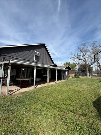 $2,600 | 618 Sulphur Street, Houston, TX 77034