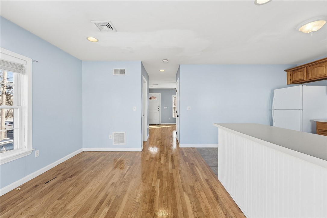 17 Grotto Avenue, Unit 1 Pawtucket, RI 02860 - Photo 5 of 23