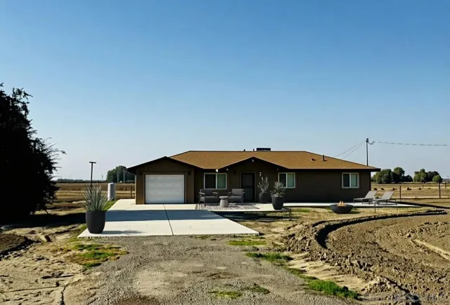 $499,000 | 22750 Fairfax Avenue, Lemoore, CA 93245