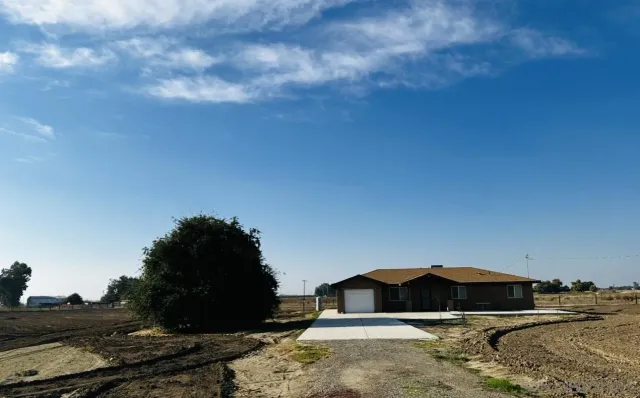 $499,000 | 22750 Fairfax Avenue, Lemoore, CA 93245
