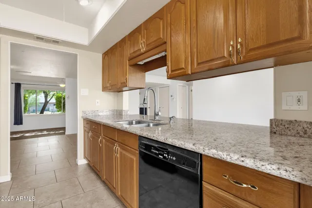 $485,000 | 1704 East Bell De Mar Drive, Tempe, AZ 85283