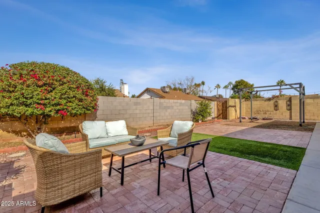 $485,000 | 1704 East Bell De Mar Drive, Tempe, AZ 85283