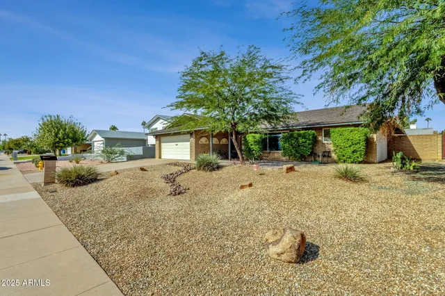 $485,000 | 1704 East Bell De Mar Drive, Tempe, AZ 85283