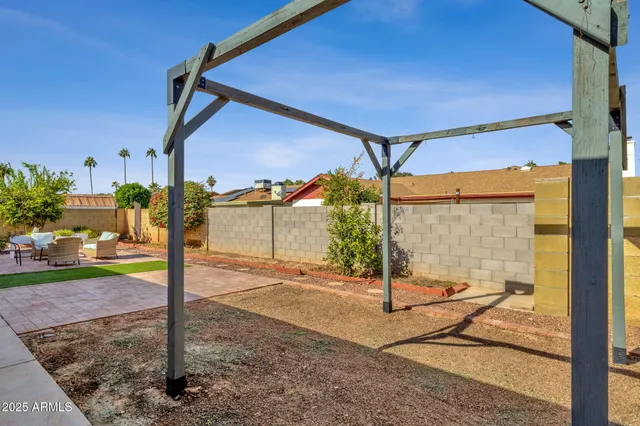 $485,000 | 1704 East Bell De Mar Drive, Tempe, AZ 85283