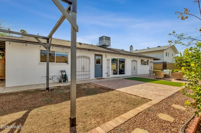 $485,000 | 1704 East Bell De Mar Drive, Tempe, AZ 85283