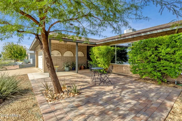 $485,000 | 1704 East Bell De Mar Drive, Tempe, AZ 85283