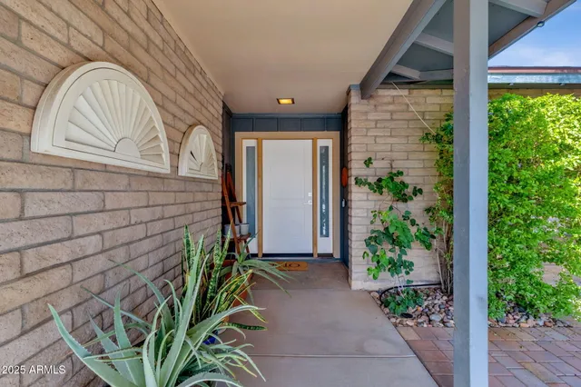 $485,000 | 1704 East Bell De Mar Drive, Tempe, AZ 85283