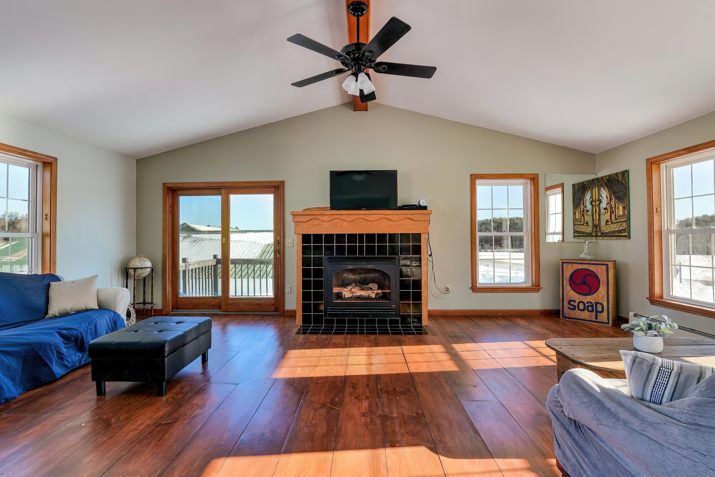 84 N Road Newburgh, ME 04444 - Photo 15 of 43 84 North Farmhouse Living Room