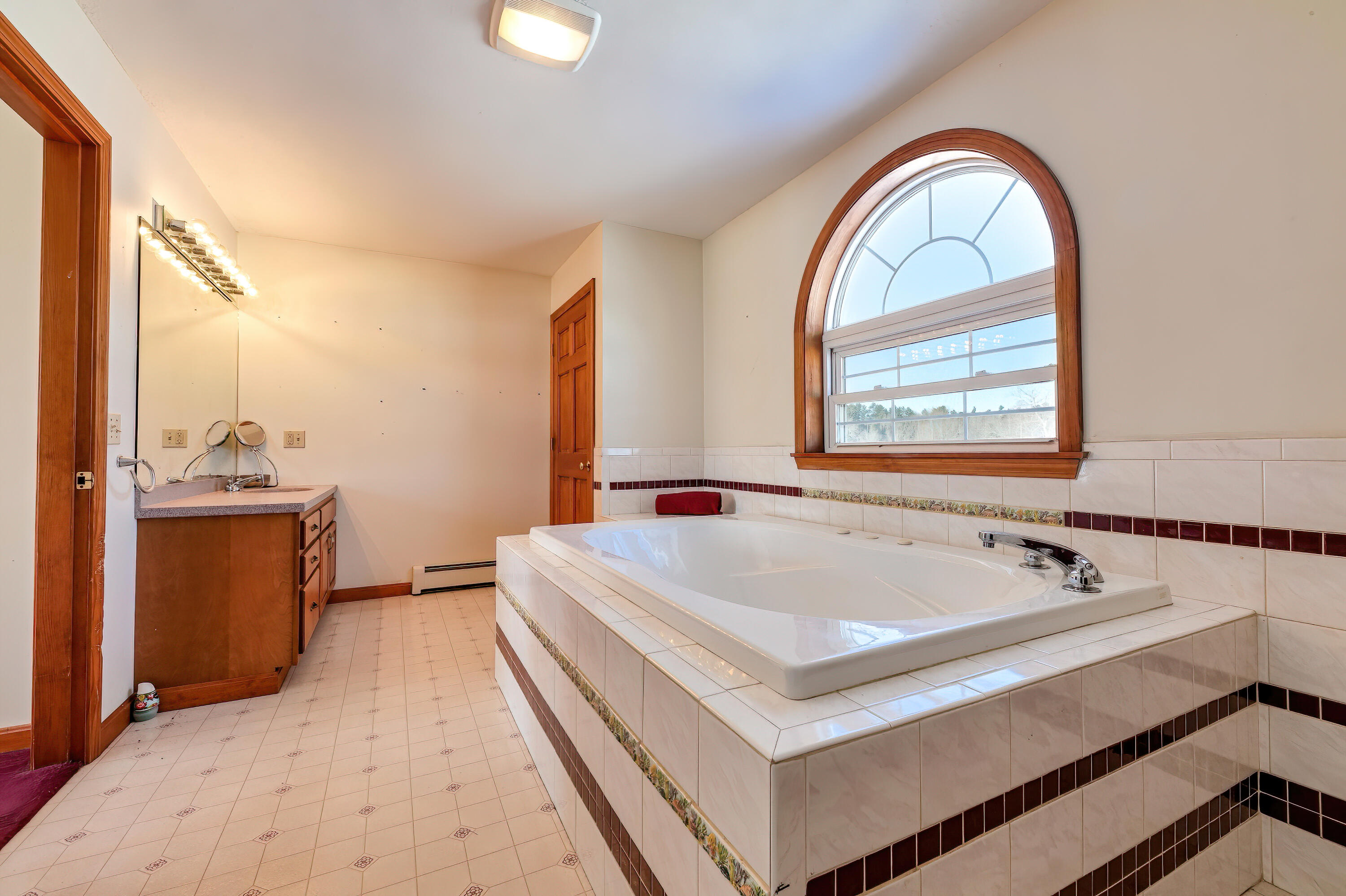 84 N Road Newburgh, ME 04444 - Photo 21 of 43 84 North 2nd Floor Ensuite Bath