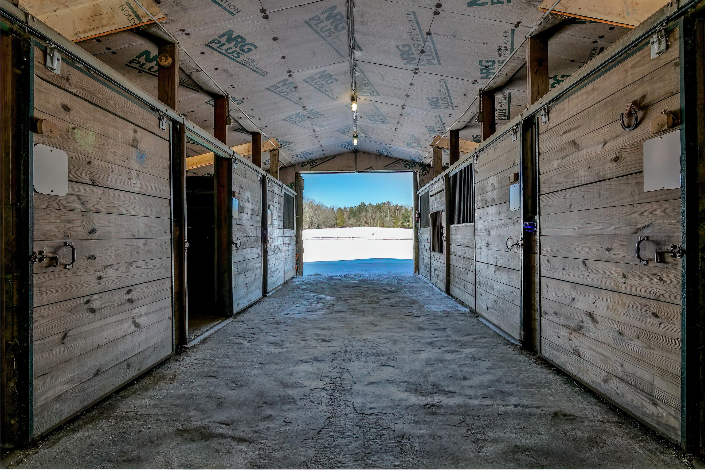 84 N Road Newburgh, ME 04444 - Photo 25 of 43 84 North Horse Barn Aisle