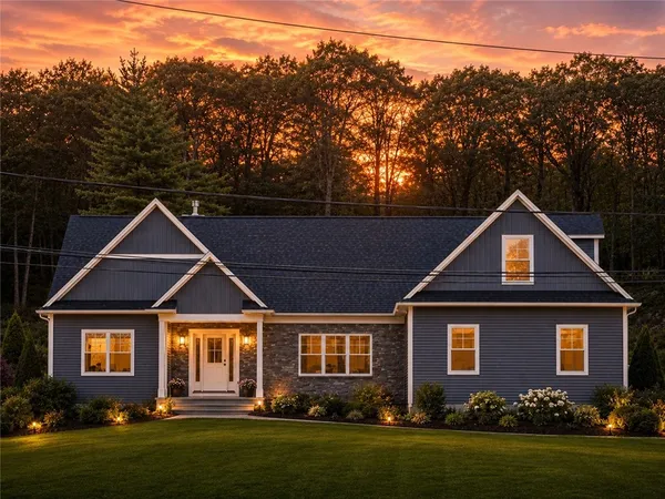 $949,900 | 13 Justin Court, Johnston, RI 02919