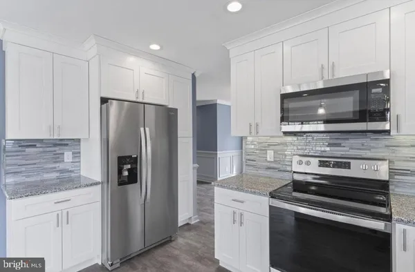 $3,200 | 802 6th Avenue, Croydon, PA 19021