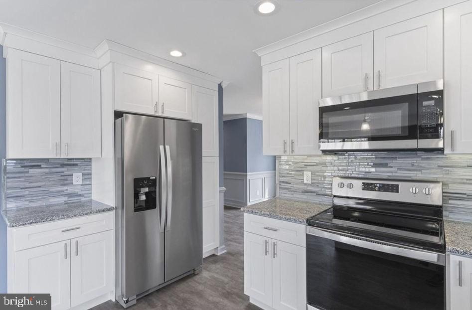 802 6th Avenue Croydon, PA 19021 - Photo 11 of 36