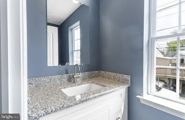 $3,200 | 802 6th Avenue, Croydon, PA 19021