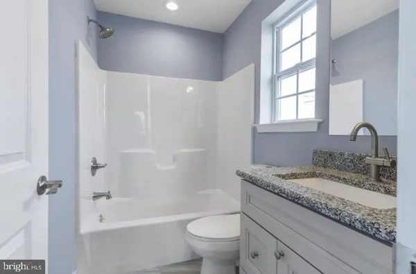 $3,200 | 802 6th Avenue, Croydon, PA 19021