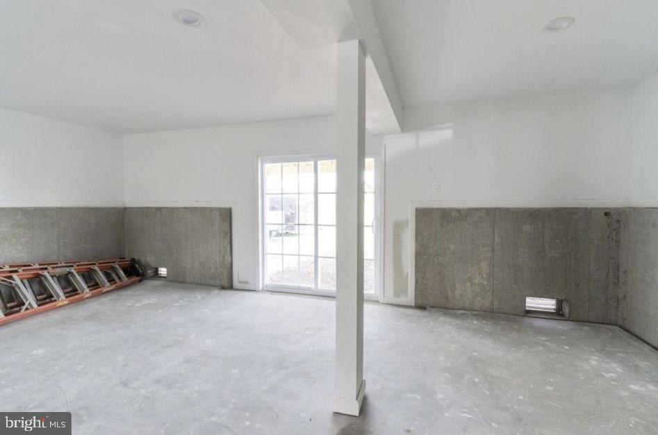 802 6th Avenue Croydon, PA 19021 - Photo 33 of 36