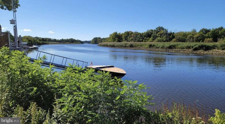 802 6th Avenue Croydon, PA 19021 - Photo 5 of 36