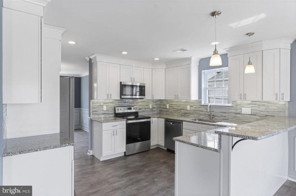 802 6th Avenue Croydon, PA 19021 - Photo 8 of 36