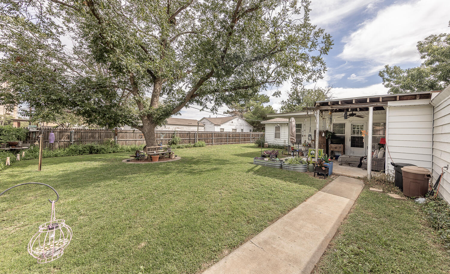1718 28th Street Lubbock, TX 79411 - Photo 20 of 23 2L9A1514