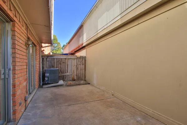 $1,895 | 5429 10th Street, Katy, TX 77493