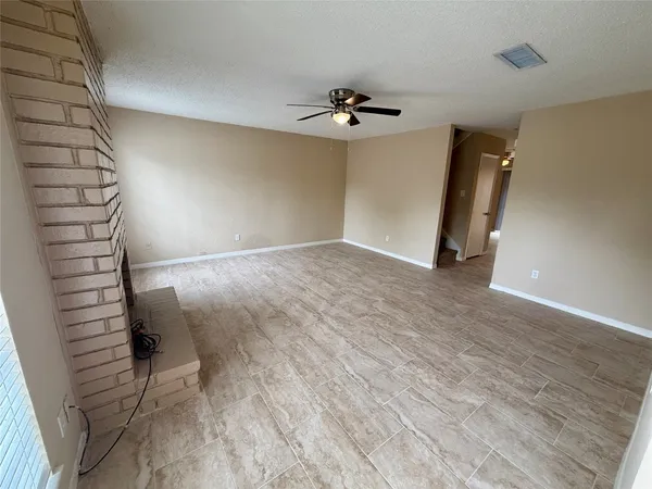 $1,895 | 5429 10th Street, Katy, TX 77493
