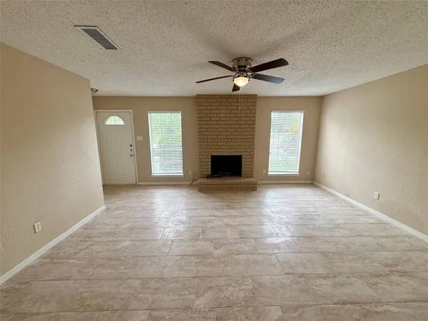 $1,895 | 5429 10th Street, Katy, TX 77493