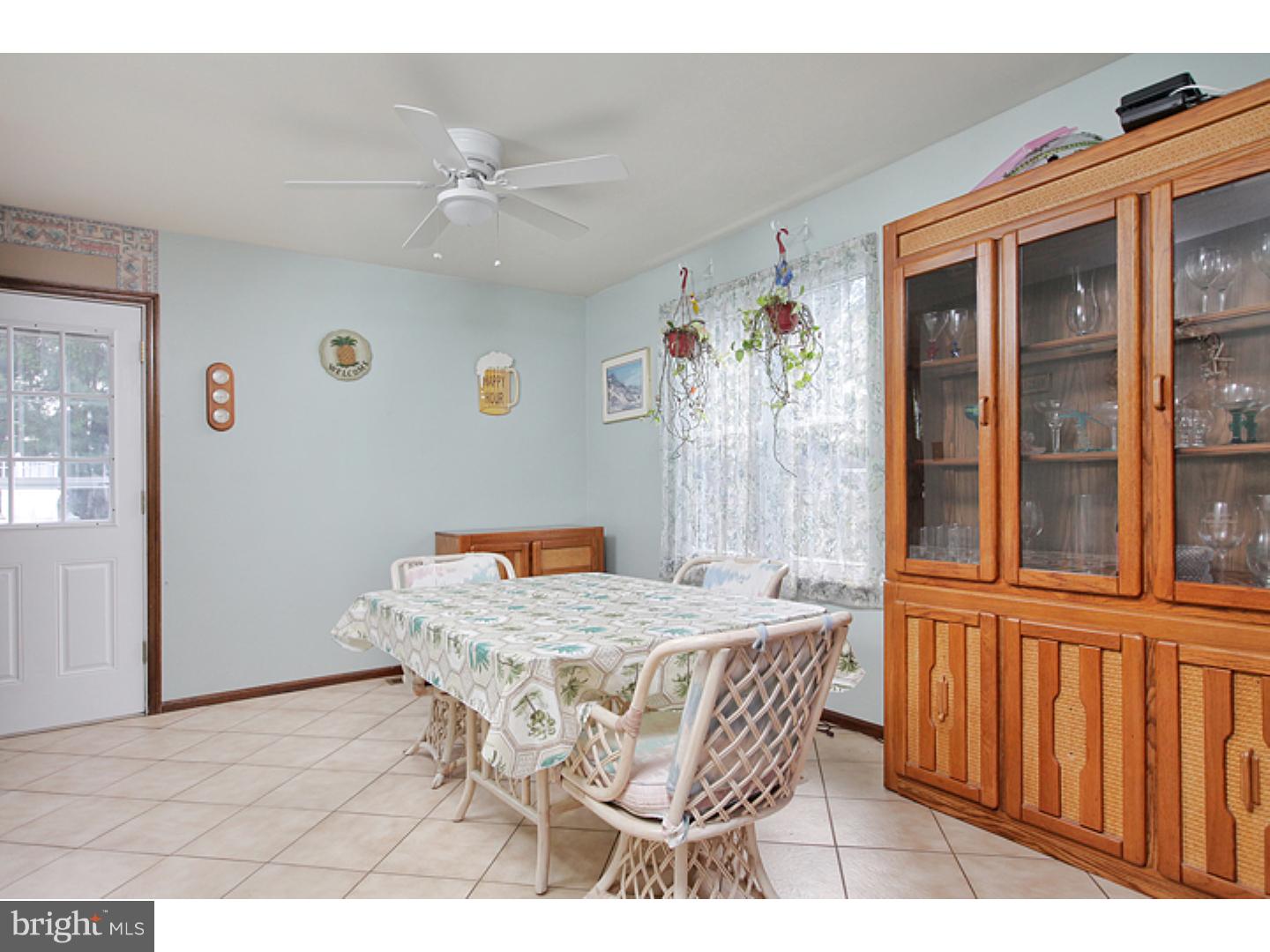 23 Mayapple Road Sicklerville, NJ 08081 - Photo 3 of 14 Gallery Image 3