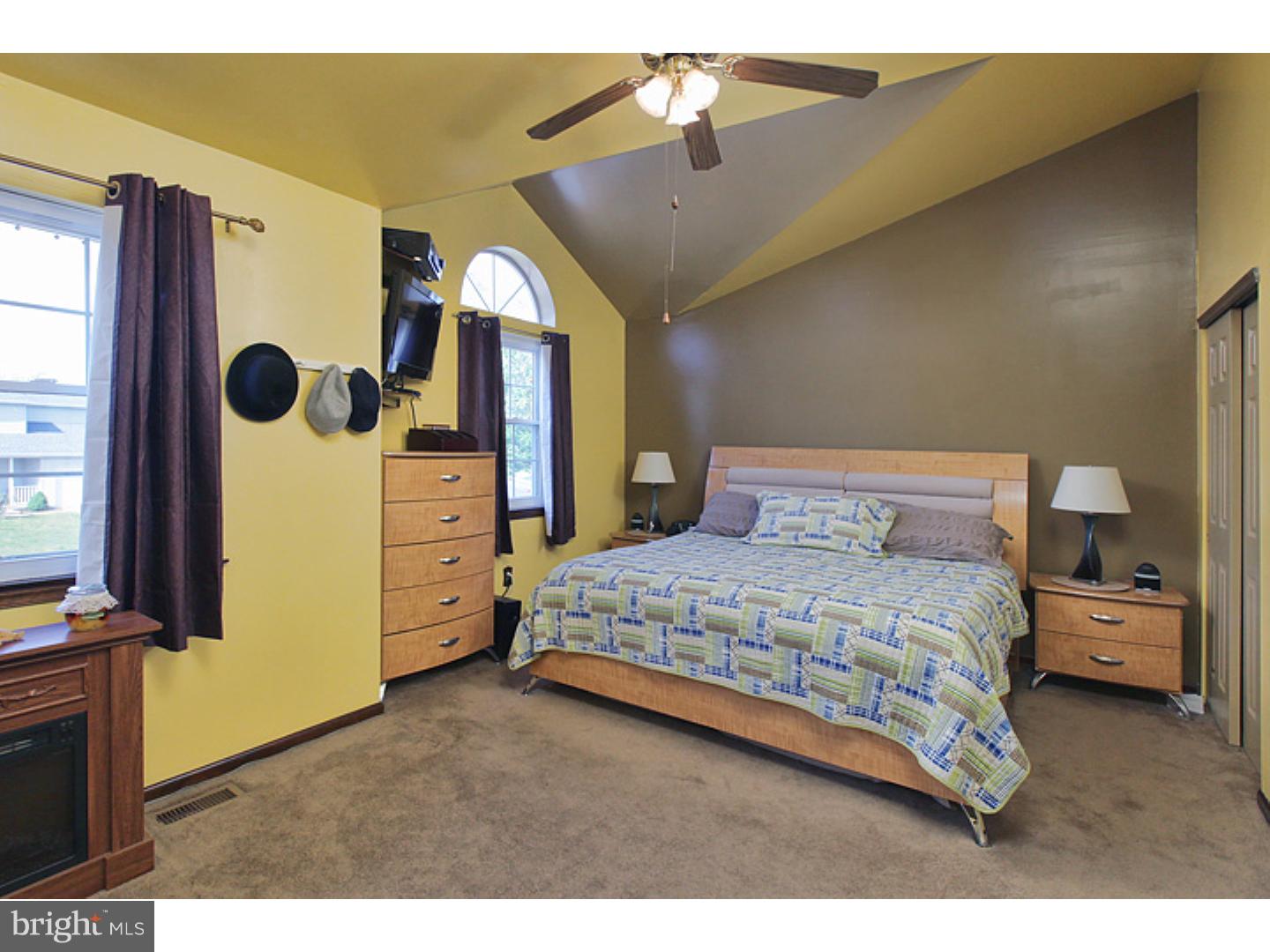 23 Mayapple Road Sicklerville, NJ 08081 - Photo 6 of 14 Gallery Image 6